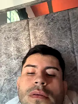 Snapshot of RJ420 chatting on 1, 11, 2025 RJ420 online show from 1, 11, 2025