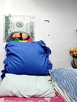 NWC4LYF online show from 1, 2, 2025