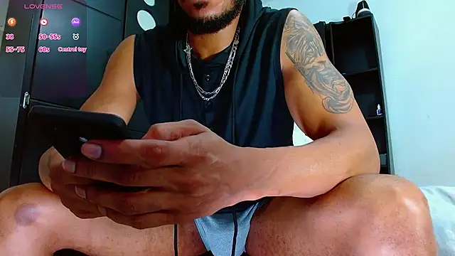 Snapshot of isuckmyselfxxx_420 chatting on 2, 2, 2025 isuckmyselfxxx 420 online show from 2, 2, 2025