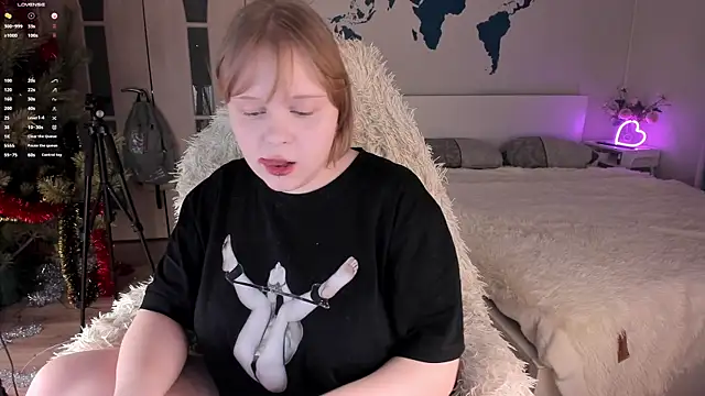 LisaLaas online show from 21, 1, 2025