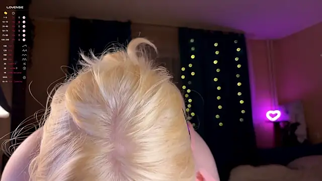 LisaLaas online show from 18, 9, 2025