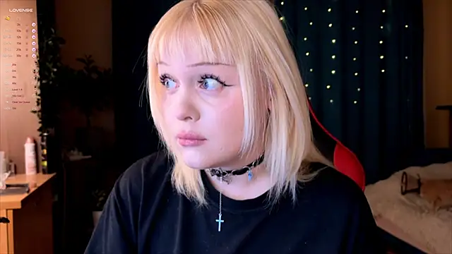 LisaLaas online show from 2, 10, 2025