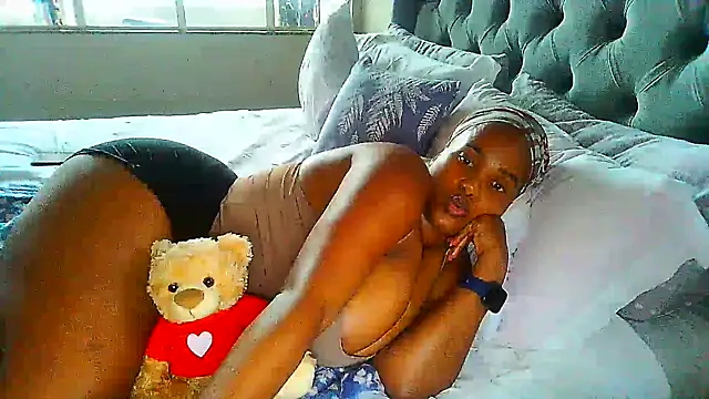 Snapshot of Charlie-Crawford chatting on 1, 3, 2025 Charlie-Crawford online show from 1, 3, 2025