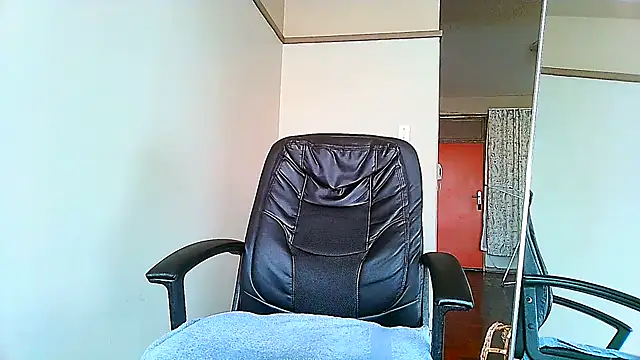 Snapshot of Charlie-Crawford chatting on 21, 3, 2025 Charlie-Crawford online show from 21, 3, 2025