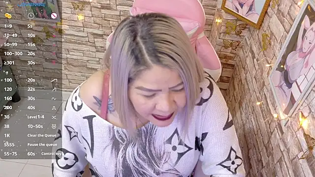 Dalessa Bigtits online show from 25, 2, 2026