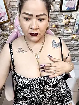Dalessa Bigtits online show from 27, 5, 2026