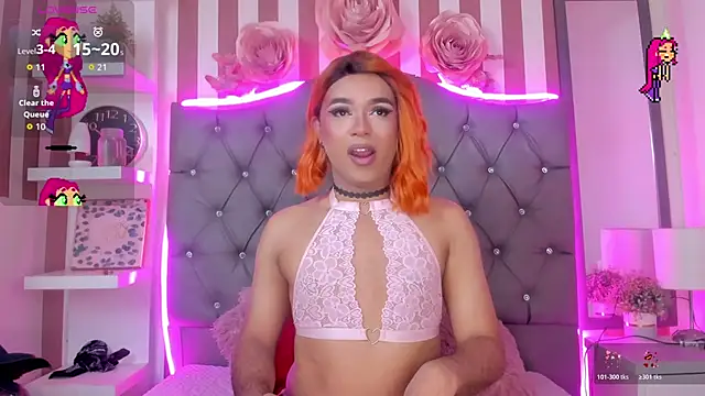 Snapshot of Star-Fire chatting on 13, 11, 2025 Star-Fire online show from 13, 11, 2025