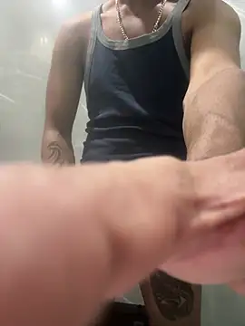 Snapshot of sunny27 chatting on 7, 3, 2025 sunny27 online show from 7, 3, 2025