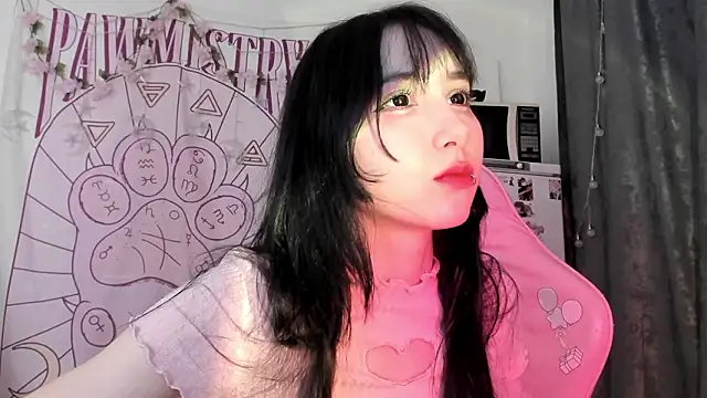 Holy420lolii online show from 3, 2, 2026