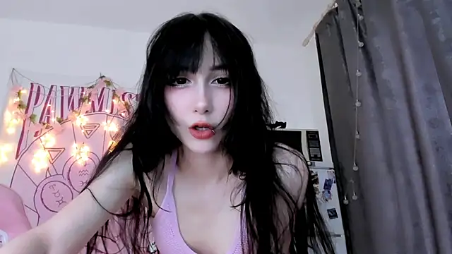 Snapshot of Holy420lolii chatting on 26, 5, 2026 Holy420lolii online show from 26, 5, 2026