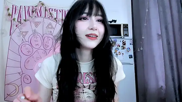 Snapshot of Holy420lolii chatting on 9, 6, 2026 Holy420lolii online show from 9, 6, 2026