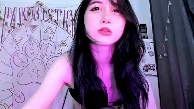 Snapshot of Holy420lolii chatting on 28, 7, 2026 Holy420lolii online show from 28, 7, 2026