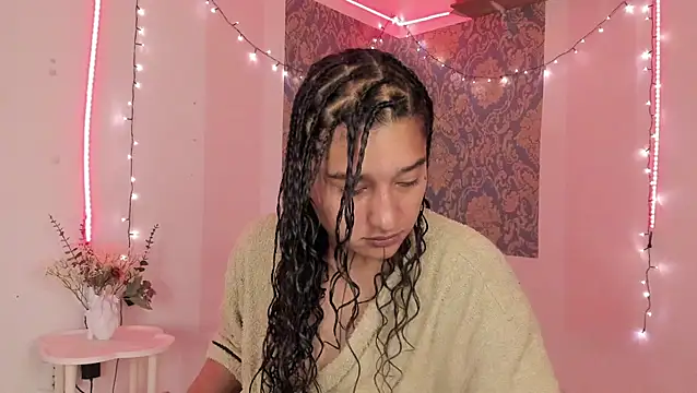 Snapshot of Eva_Lee_ chatting on 13, 5, 2026 Eva Lee online show from 13, 5, 2026