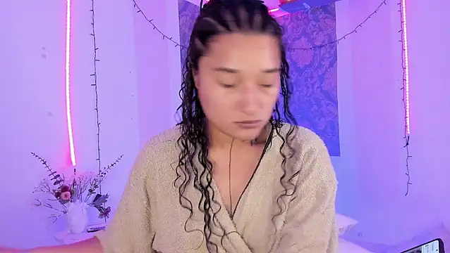 Snapshot of Eva_Lee_ chatting on 5, 7, 2026 Eva Lee online show from 5, 7, 2026