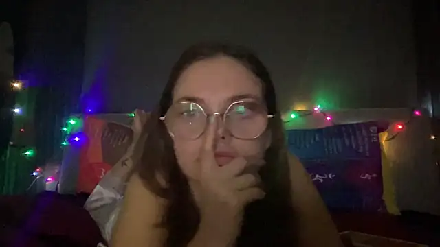 lovebellagrey online show from 16, 12, 2024