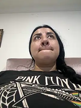 Snapshot of Abril_Luv chatting on 18, 5, 2026 Abril Luv online show from 18, 5, 2026