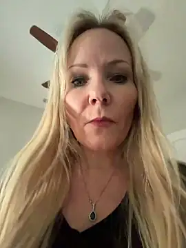 Snapshot of Sexual_Lovable_Doll chatting on 12, 6, 2026 Sexual Lovable Doll online show from 12, 6, 2026
