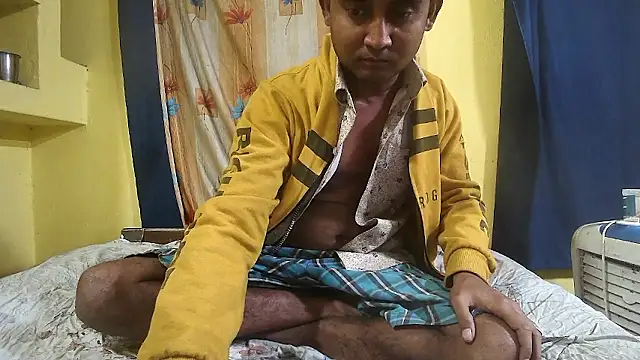 Snapshot of Cute_boy2000 chatting on 4, 12, 2024 Cute boy2000 online show from 4, 12, 2024