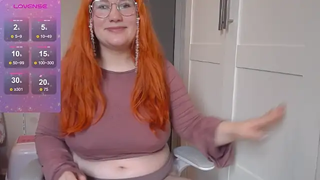 Snapshot of FluffyRainbowKity chatting on 17, 11, 2025 FluffyRainbowKity online show from 17, 11, 2025