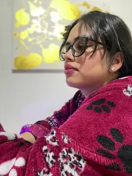 Snapshot of andra_rose chatting on 18, 1, 2025 andra rose online show from 18, 1, 2025