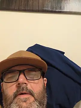 Snapshot of Louis504z chatting on 10, 4, 2026 Louis504z online show from 10, 4, 2026