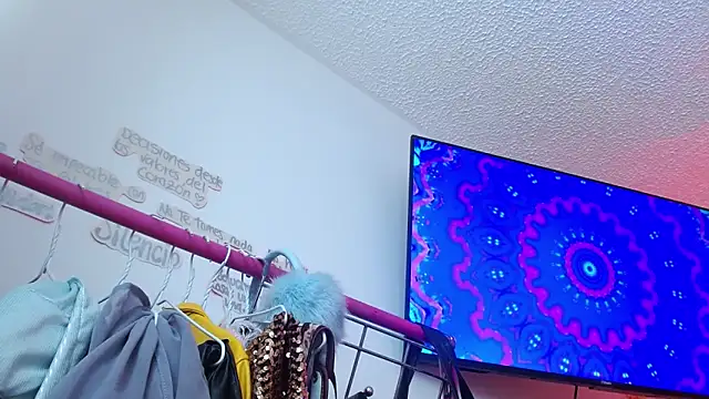 alisseallie online show from 14, 2, 2026