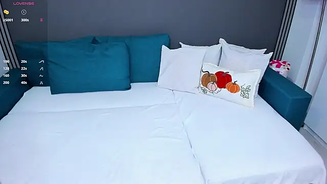 Christall StarXX online show from 3, 11, 2025