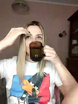 KrissSexi online show from 5, 3, 2025