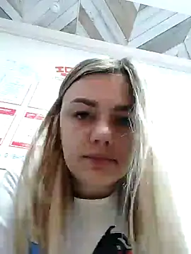 KrissSexi online show from 5, 3, 2025