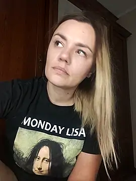 KrissSexi online show from 18, 9, 2025