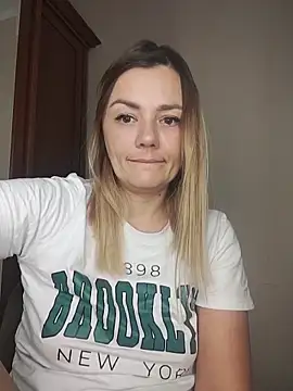 KrissSexi online show from 7, 11, 2025