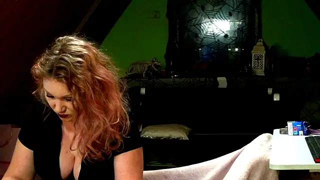 xNaughtyNatali online show from 17, 3, 2025