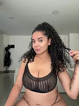 Snapshot of Mariecurl chatting on 7, 3, 2026 Mariecurl online show from 7, 3, 2026