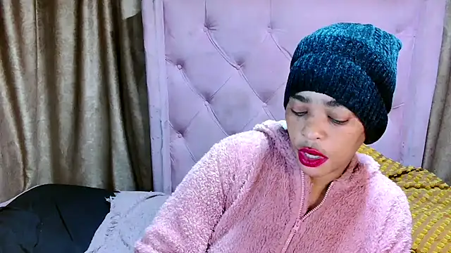 Snapshot of AFRICANGODDESSXXX chatting on 3, 5, 2026 AFRICANGODDESSXXX online show from 3, 5, 2026