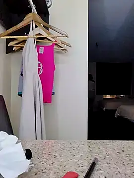 SlimBeenBadd1981 online show from 16, 3, 2025