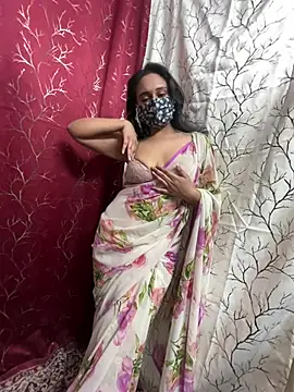 Snapshot of LuscousPussy chatting on 8, 12, 2024 LuscousPussy online show from 8, 12, 2024