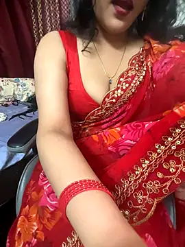 Snapshot of LuscousPussy chatting on 13, 10, 2025 LuscousPussy online show from 13, 10, 2025