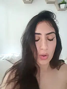 MIYESSI online show from 30, 3, 2026