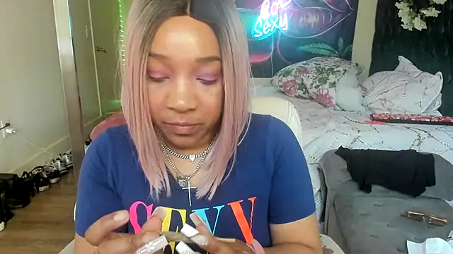 YasmineMinaj online show from 7, 4, 2026