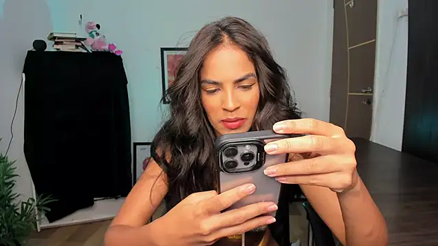 Snapshot of camille-rose chatting on 10, 7, 2026 camille-rose online show from 10, 7, 2026