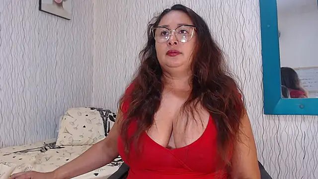 NadiaWhite online show from 14, 3, 2025