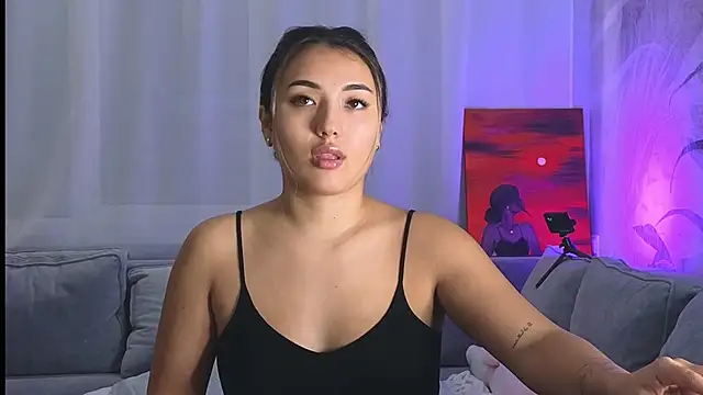 lily  foster online show from 17, 2, 2025