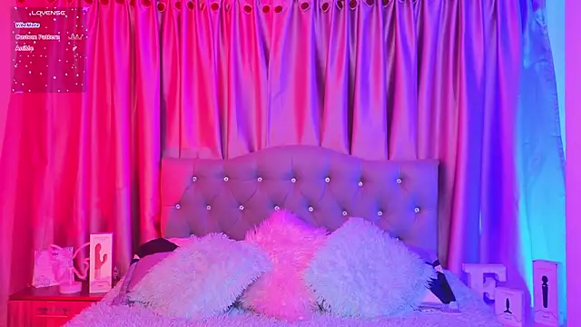 Emiily Scott1 online show from 6, 3, 2026