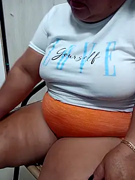 HORNY MATURE25 online show from 9, 9, 2025