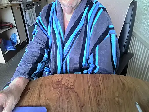 Snapshot of daddyflash chatting on 12, 6, 2026 daddyflash online show from 12, 6, 2026