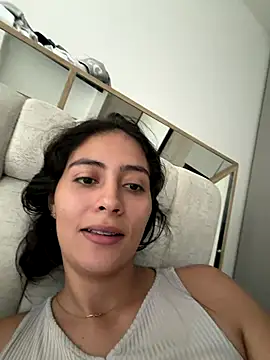 Sophie  Foxxx online show from 18, 12, 2025