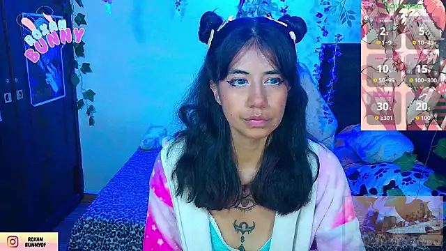 Roxanbunny1 online show from 16, 12, 2025