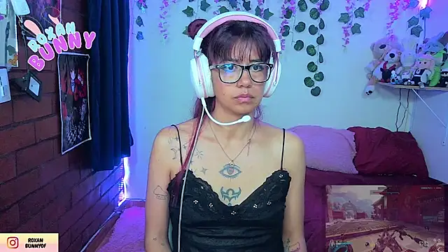 Roxanbunny1 online show from 25, 5, 2026