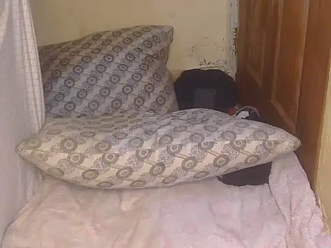 Pretty hazel online show from 14, 12, 2025