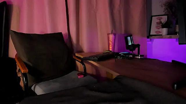 DorothyGilbert1 online show from 21, 3, 2025